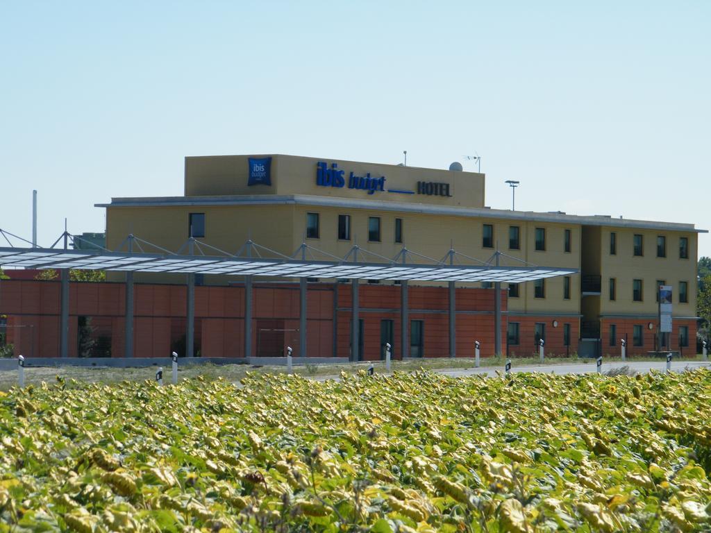Ibis Budget Castelnaudary - A61 Εξωτερικό φωτογραφία