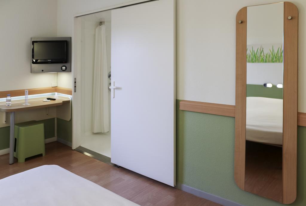 Ibis Budget Castelnaudary - A61 Εξωτερικό φωτογραφία